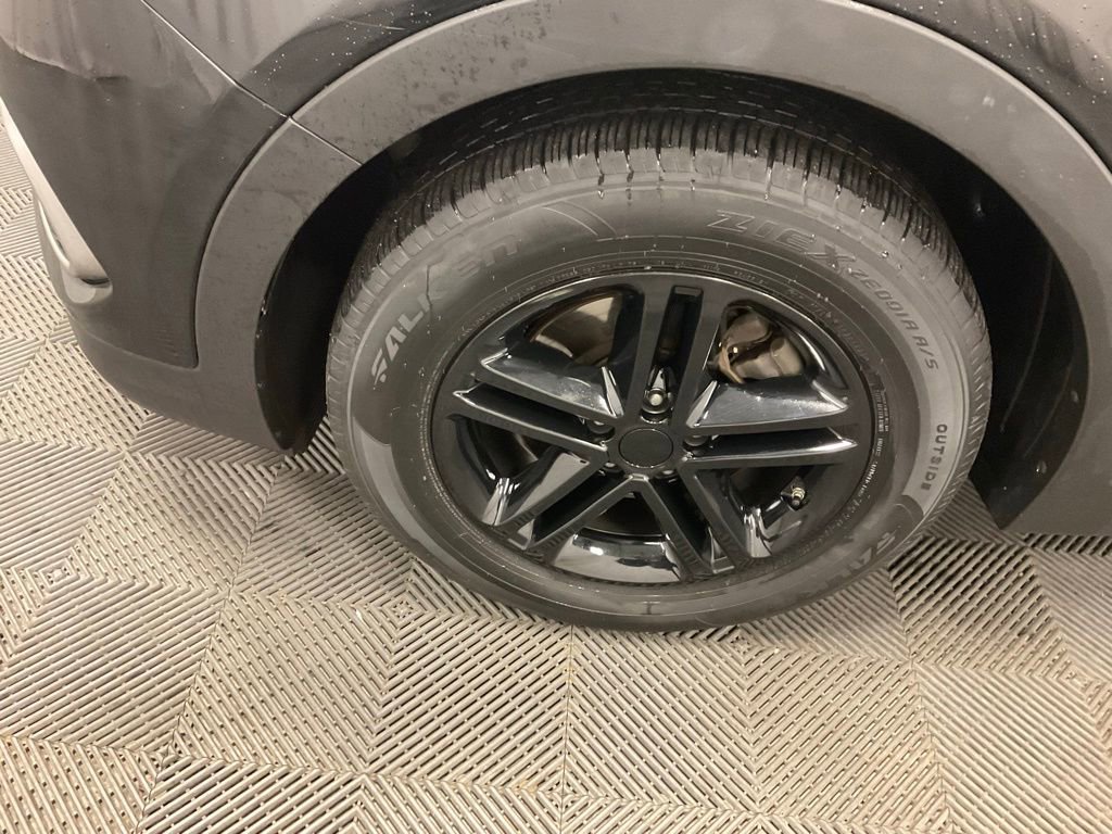 Used 2018 Hyundai Santa Fe Sport image 27
