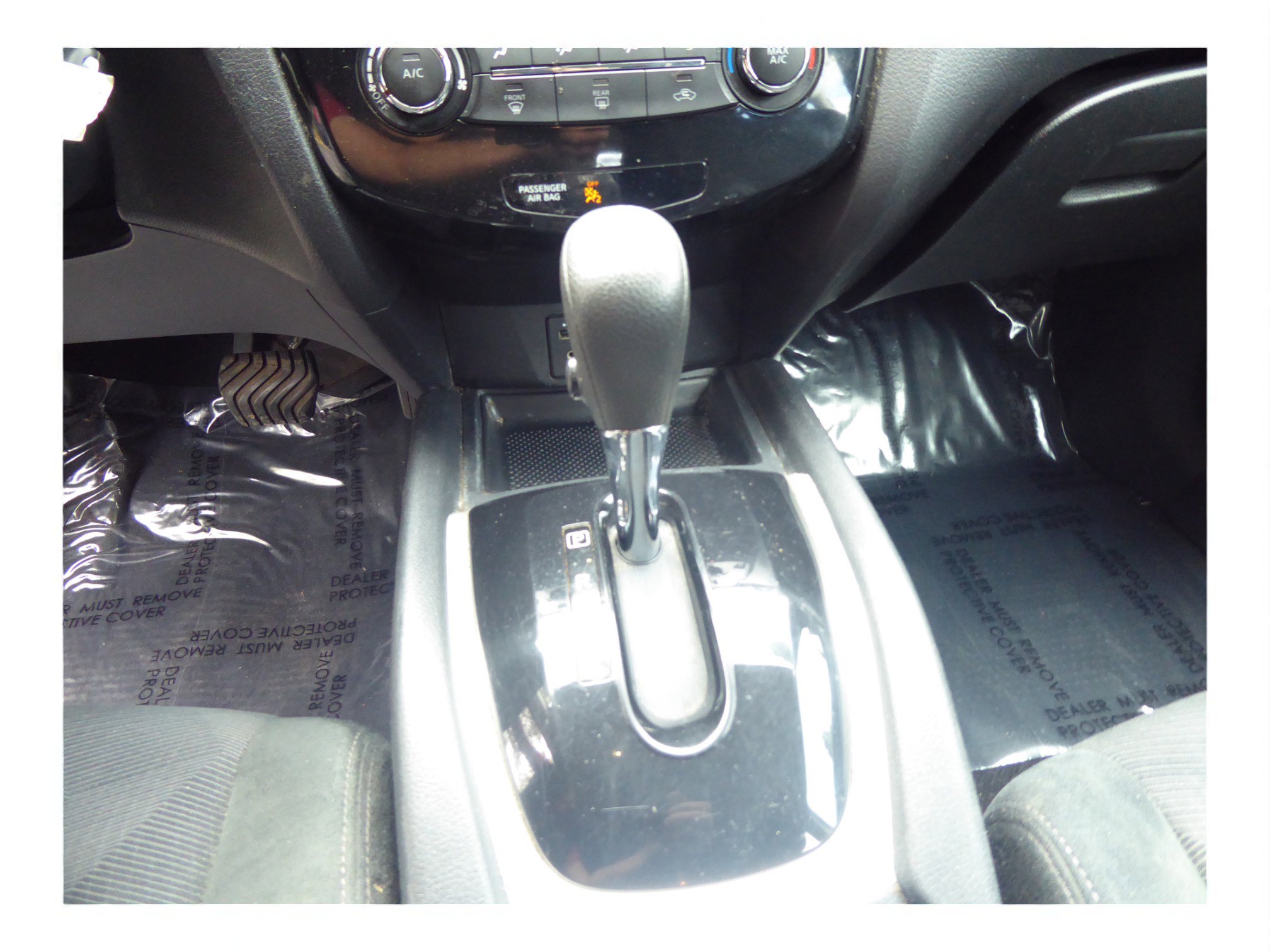 Used 2016 Nissan Rogue S image 14