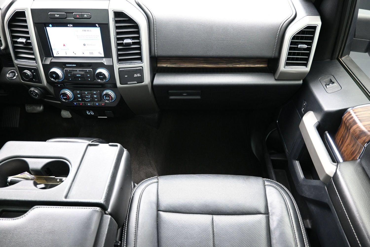 Used 2018 Ford F150 Lariat RWD image 39