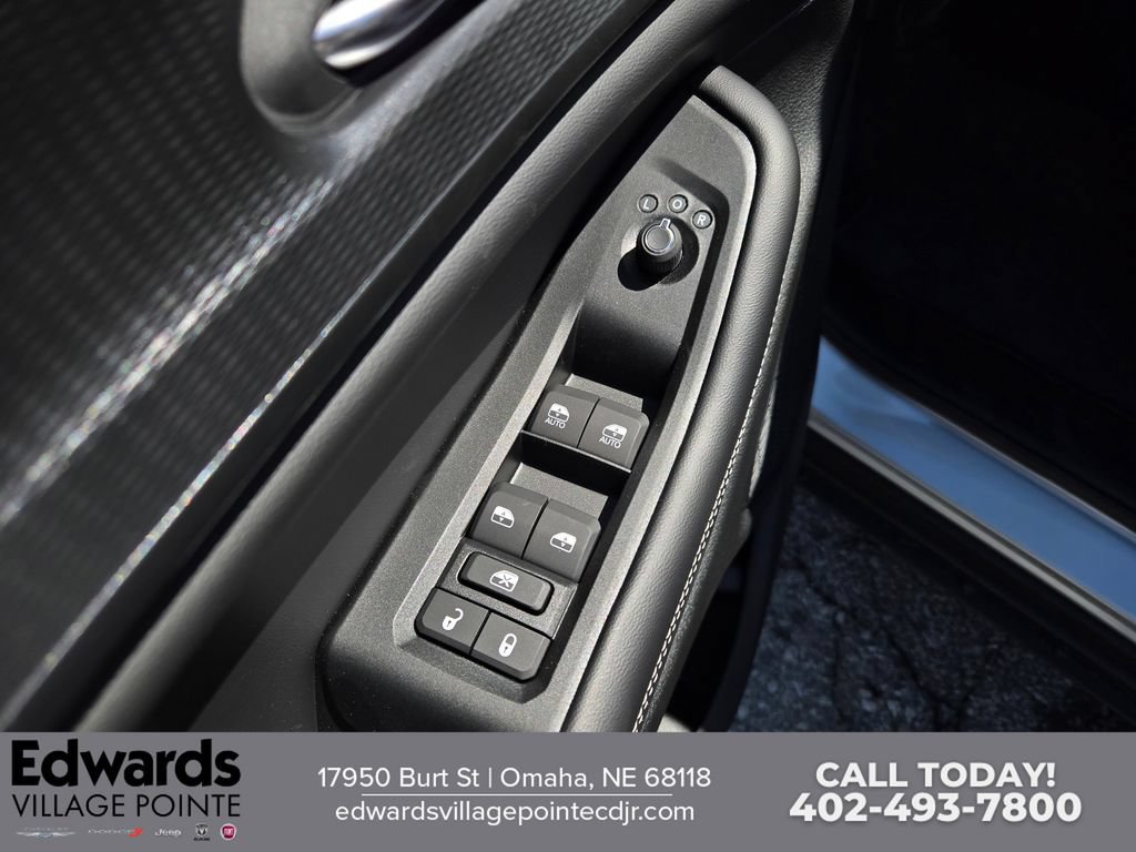 New 2026 Jeep Grand Cherokee L Laredo AWD/4WD image 11