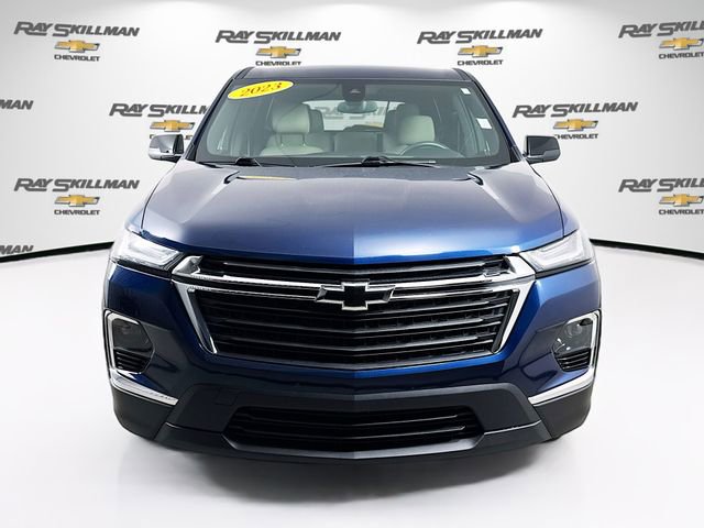 Used 2023 Chevrolet Traverse LS image 2
