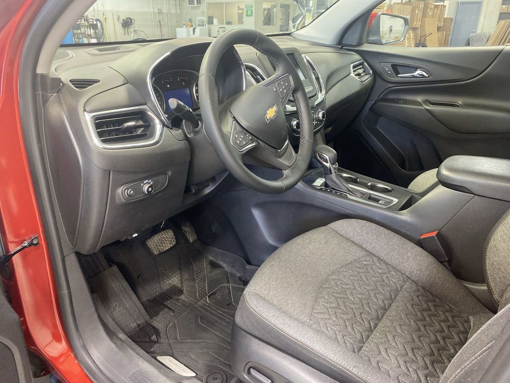 Certified 2023 Chevrolet Equinox LT FWD image 14