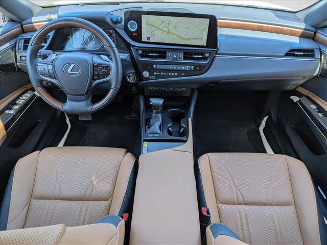Used 2024 Lexus ES 300h w/ Accessory Package (Z2) FWD image 19