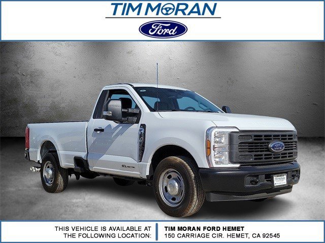 New 2025 Ford F350 XLT w/ Black Appearance Package