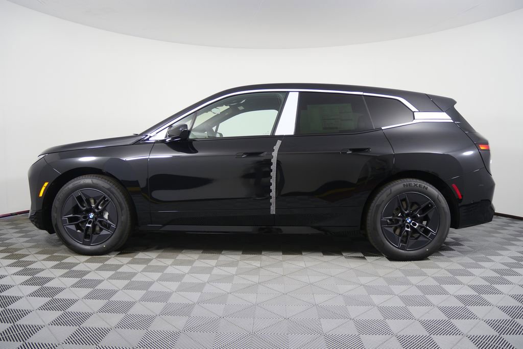 New 2026 BMW iX xDrive45 image 6