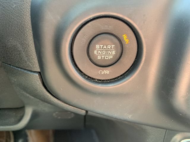 Used 2020 Jeep Gladiator Sport w/ Quick Order Package 24S AWD/4WD image 16