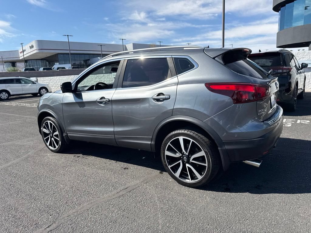 Used 2018 Nissan Rogue Sport SL FWD image 15