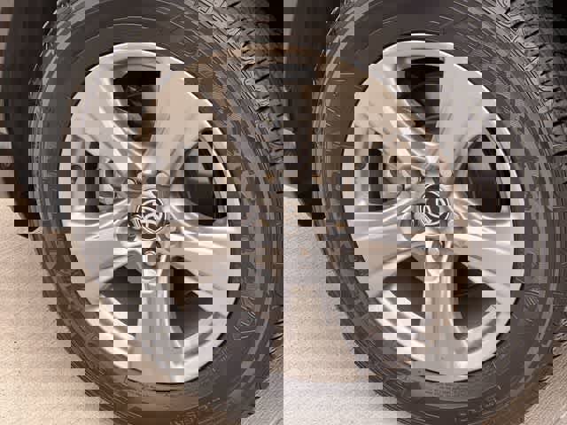 Used 2024 Toyota RAV4 XLE w/ Convenience Package image 9