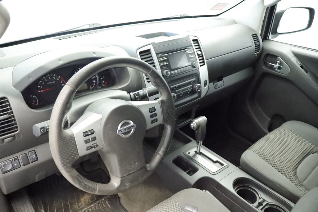 Used 2013 Nissan Frontier SV RWD image 19