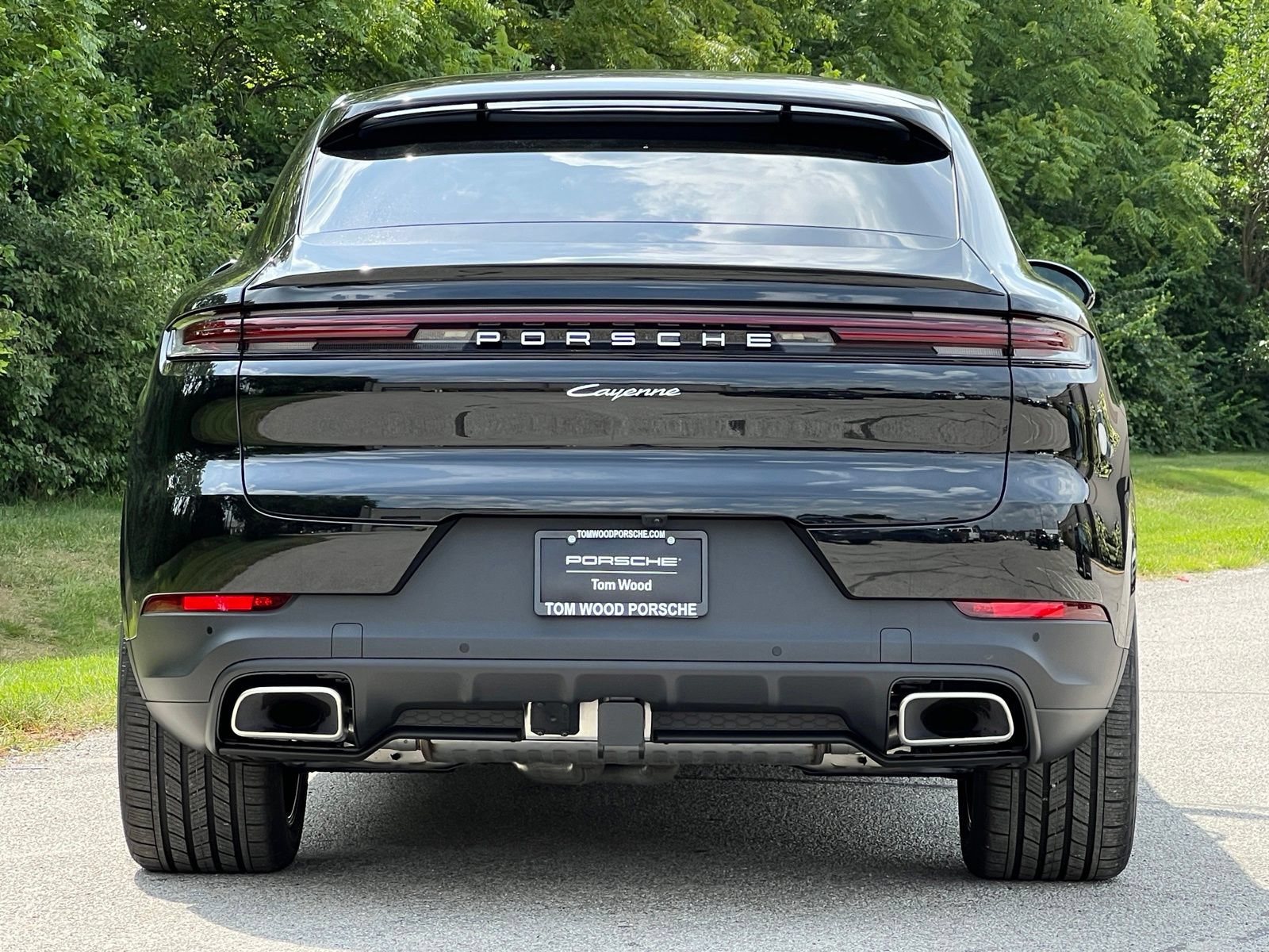 New 2026 Porsche Cayenne Coupe AWD/4WD image 8