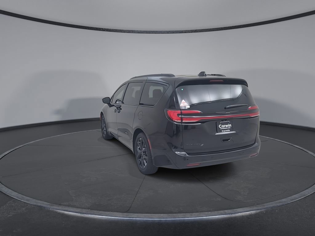 New 2026 Chrysler Pacifica Select image 13