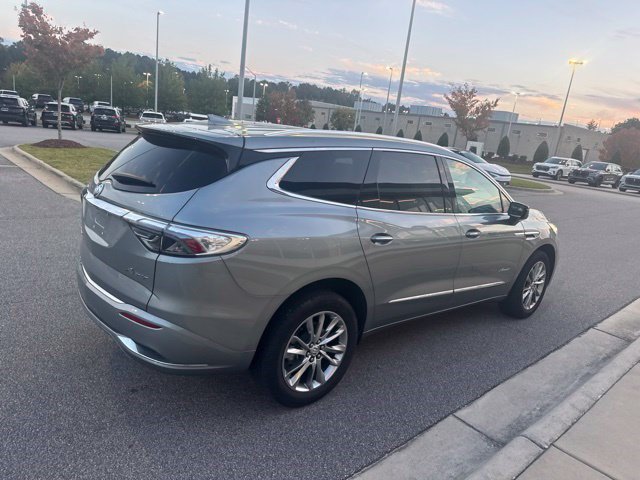 Used 2024 Buick Enclave Avenir AWD/4WD image 6