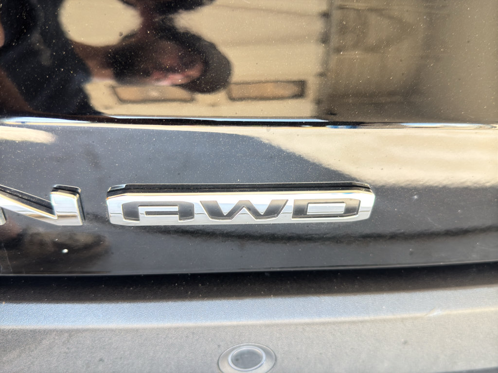 Used 2025 GMC Terrain Elevation AWD/4WD image 10
