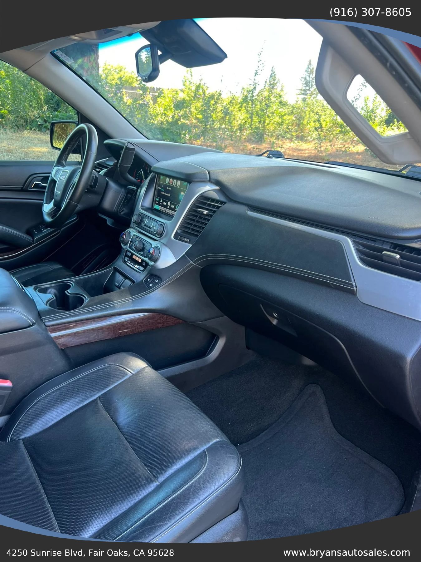 Used 2017 GMC Yukon SLT AWD/4WD image 20