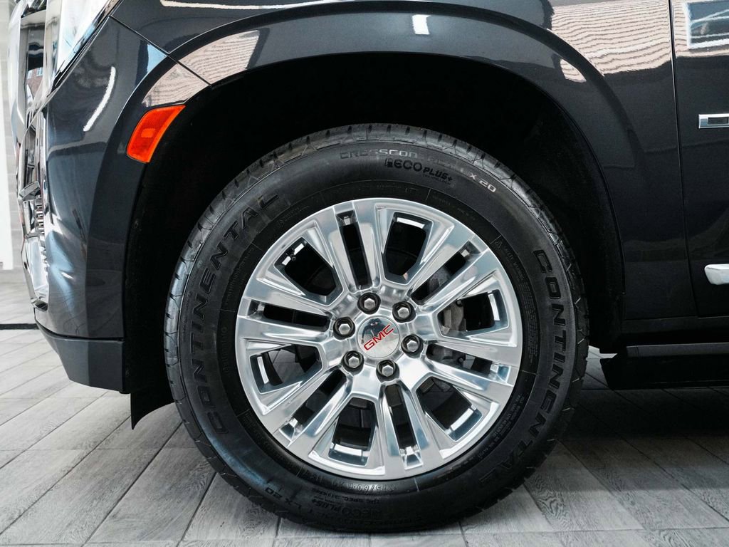 Used 2023 GMC Yukon Denali AWD/4WD image 9