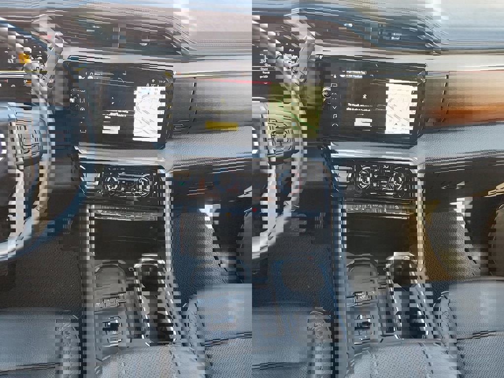 Used 2025 GMC Sierra 2500 Denali w/ Denali Reserve Package image 11