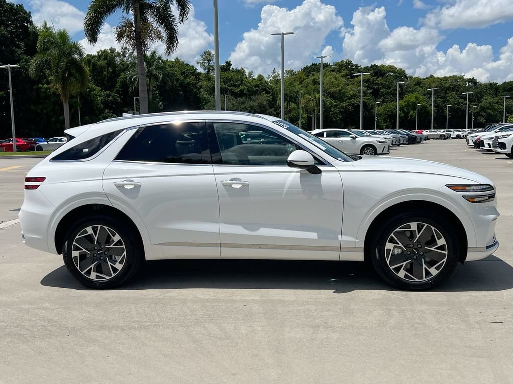 Used 2026 Genesis Electrified GV70 AWD/4WD image 8