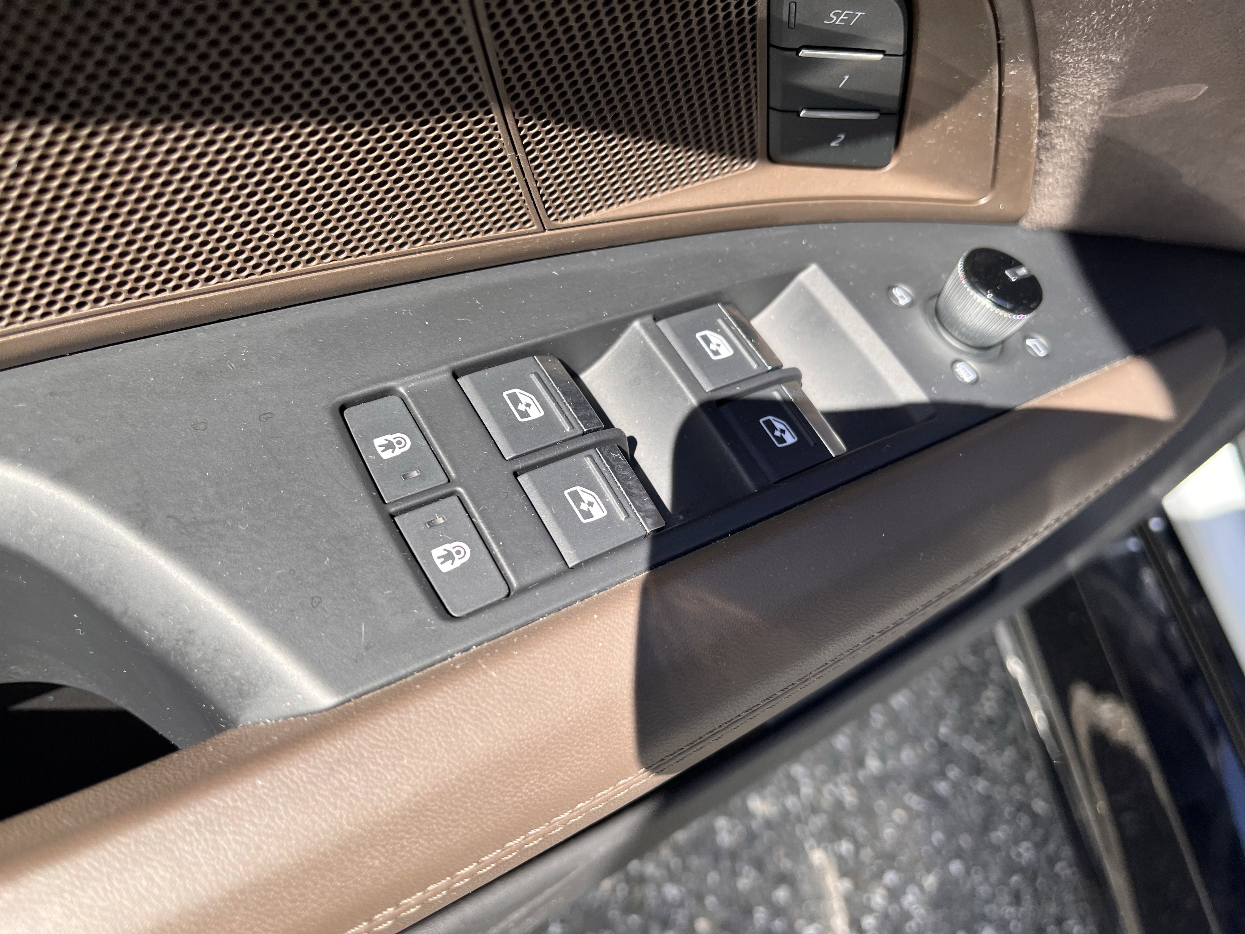 Certified 2023 Audi RS e-tron GT w/ Carbon Performance Package image 7