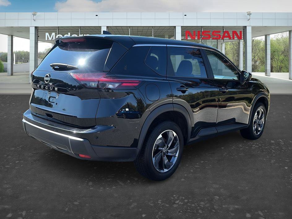 Certified 2025 Nissan Rogue SV FWD image 5