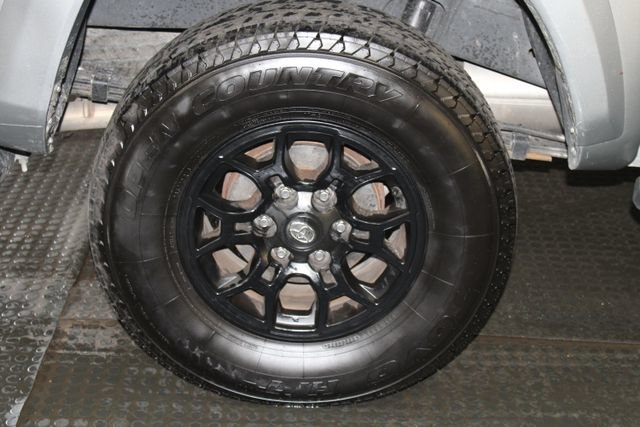 Used 2022 Toyota Tacoma SR5 RWD image 21