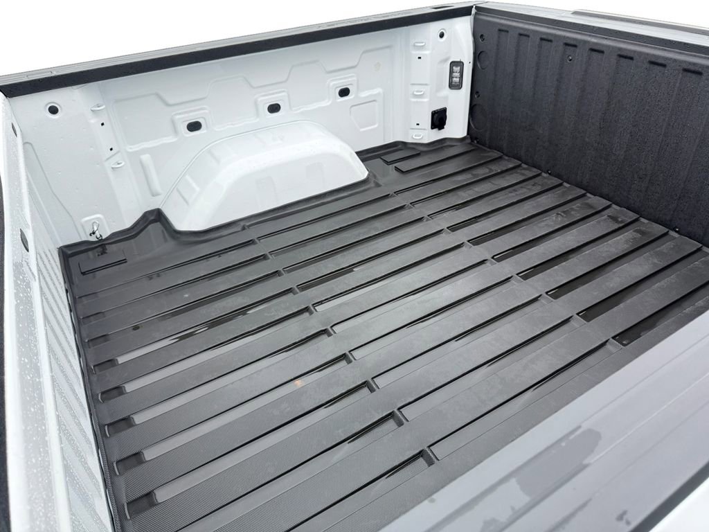 Certified 2025 Chevrolet Silverado 1500 LT image 19