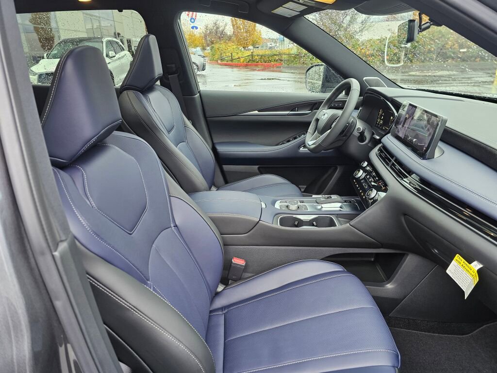New 2026 INFINITI QX60 Sport image 11