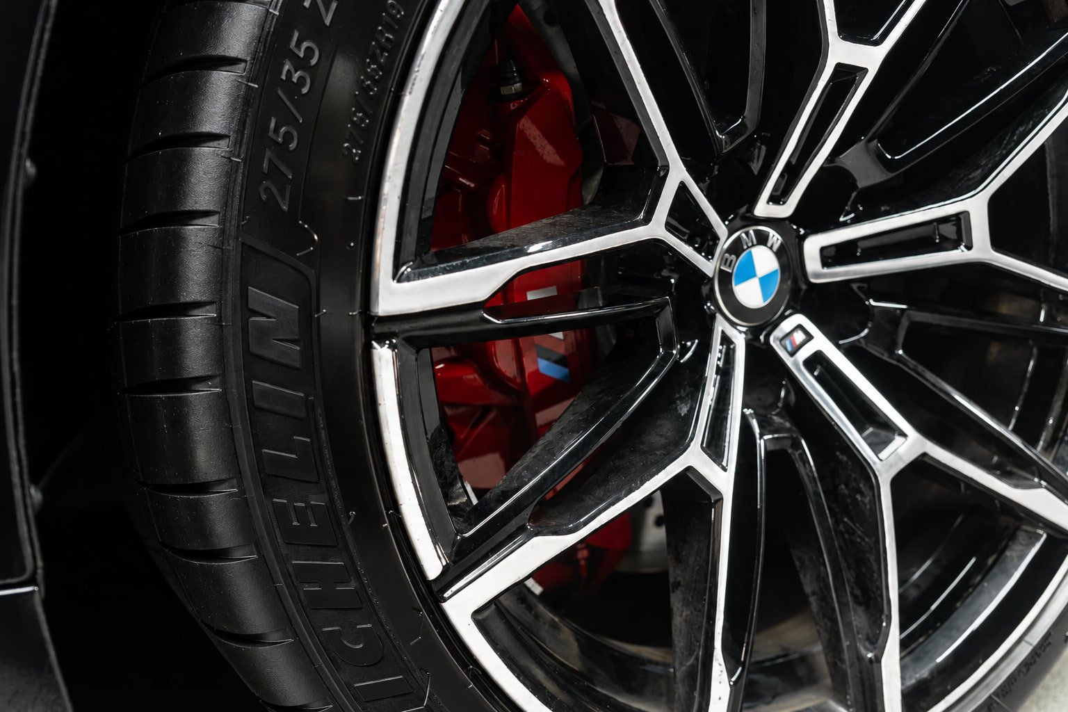Used 2024 BMW M2 w/ Lighting Package RWD image 30
