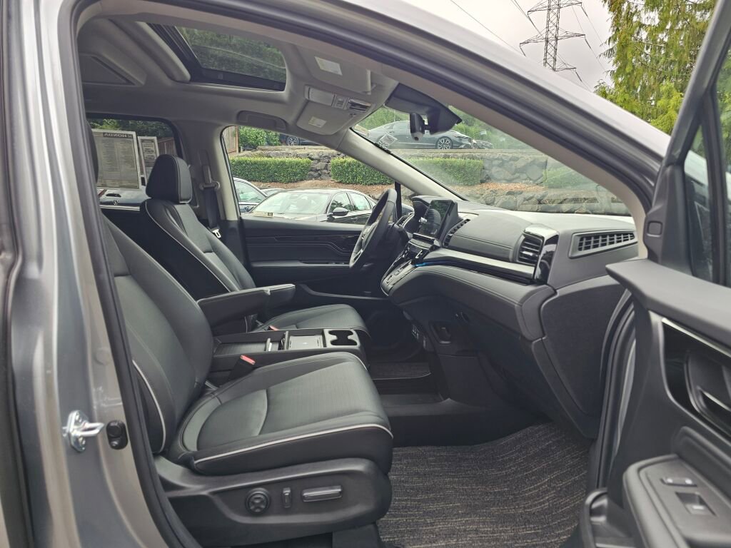 New 2026 Honda Odyssey Elite image 9