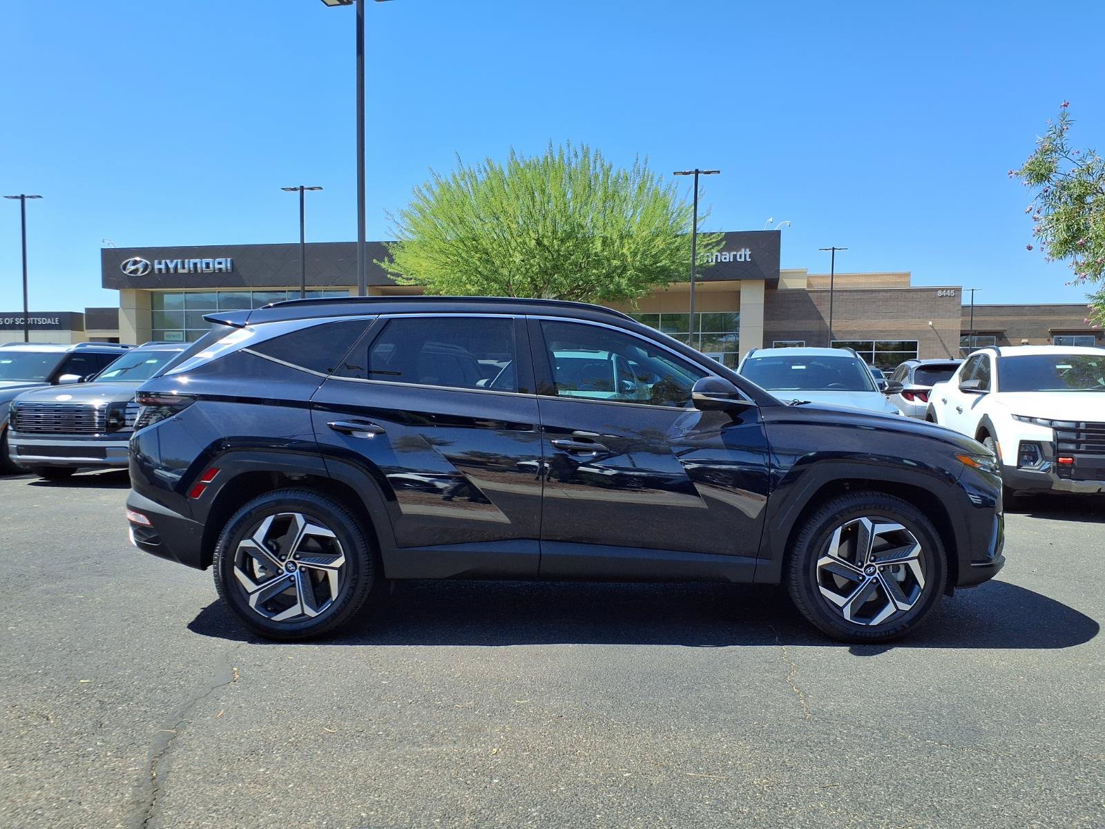 Certified 2022 Hyundai Tucson Limited AWD/4WD image 7