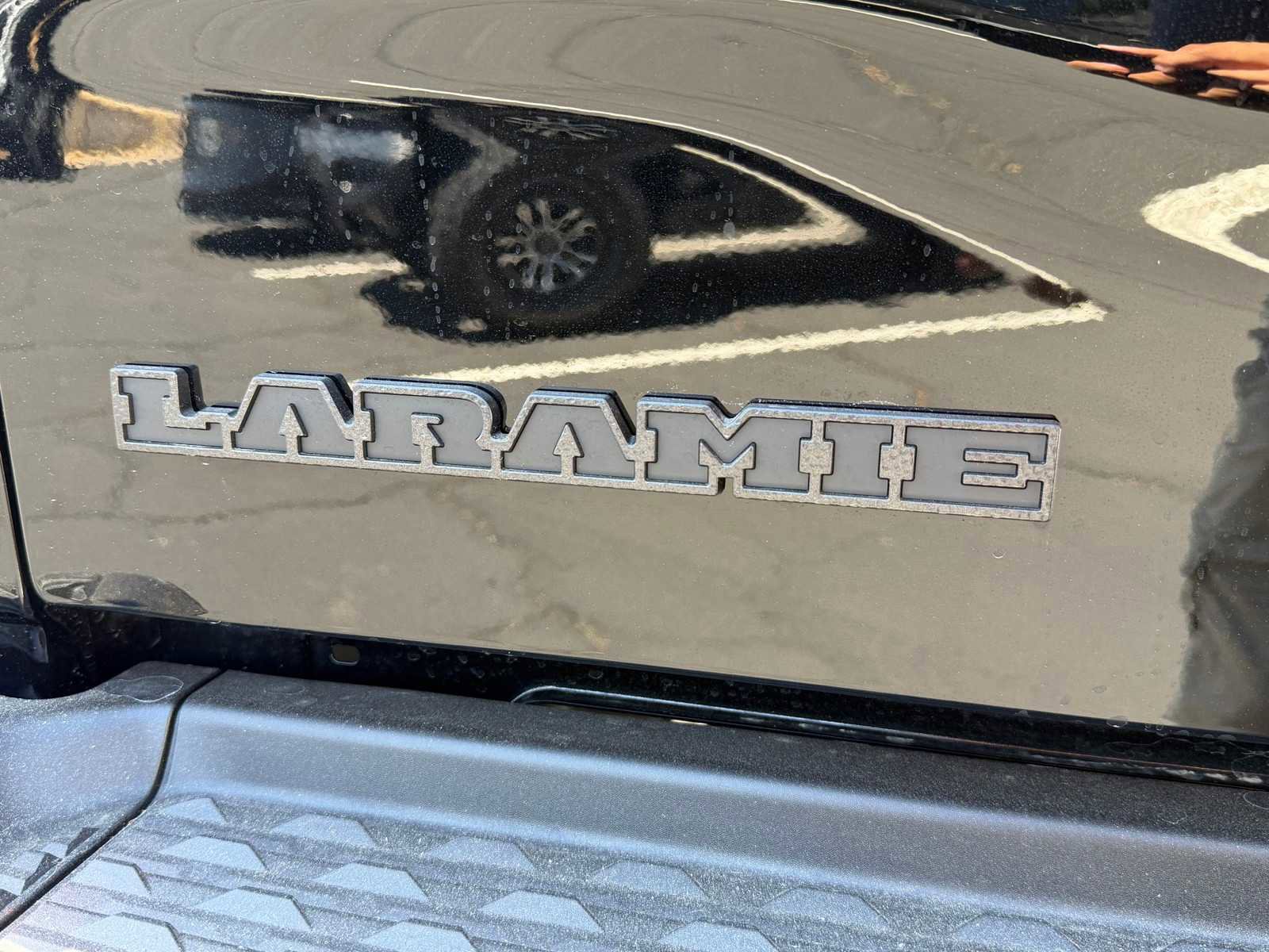 New 2026 RAM 2500 Laramie AWD/4WD image 14