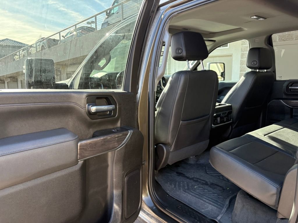 Used 2022 Chevrolet Silverado 2500 LTZ w/ LTZ Premium Package image 21