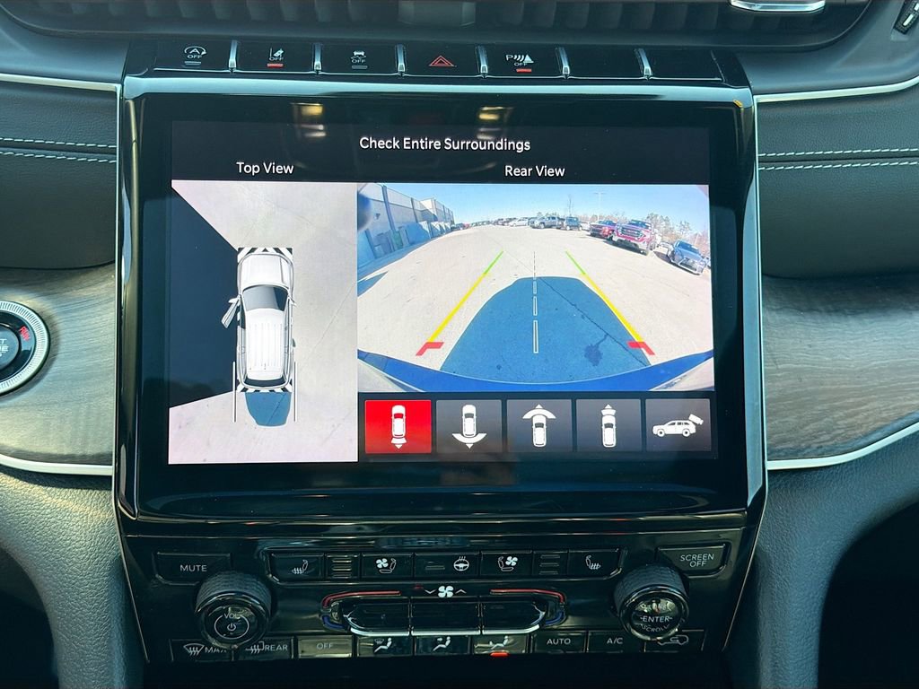 Used 2024 Jeep Grand Cherokee L Limited w/ Luxury Tech Group II image 36