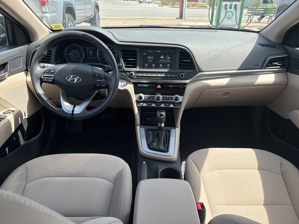 Used 2020 Hyundai Elantra Value Edition w/ Winter Weather Package FWD image 12