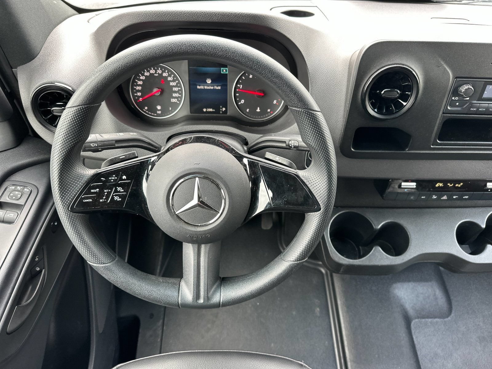 Used 2025 Mercedes-Benz Sprinter 2500 image 15