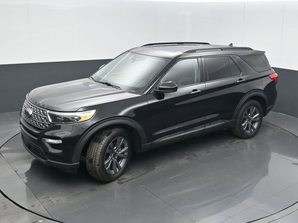 Used 2022 Ford Explorer XLT w/ Equipment Group 202A image 46