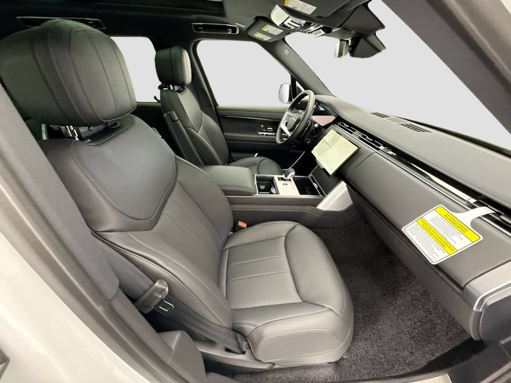 New 2026 Land Rover Range Rover Long Wheelbase SE AWD/4WD image 19