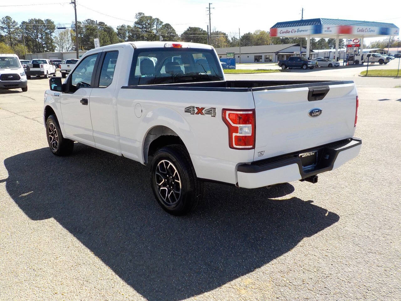 Used 2018 Ford F150 XL w/ Equipment Group 101A Mid AWD/4WD image 3