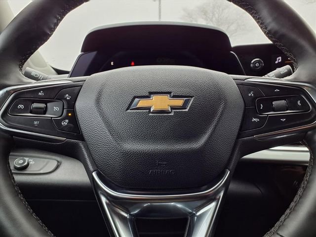 Used 2025 Chevrolet Trax LT w/ LT Convenience Package image 14