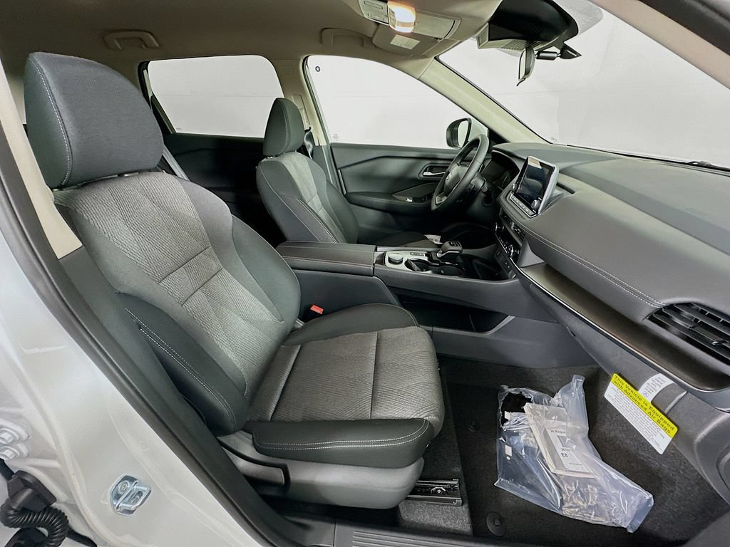 New 2026 Nissan Rogue SV w/ Cold Weather Package AWD/4WD image 34