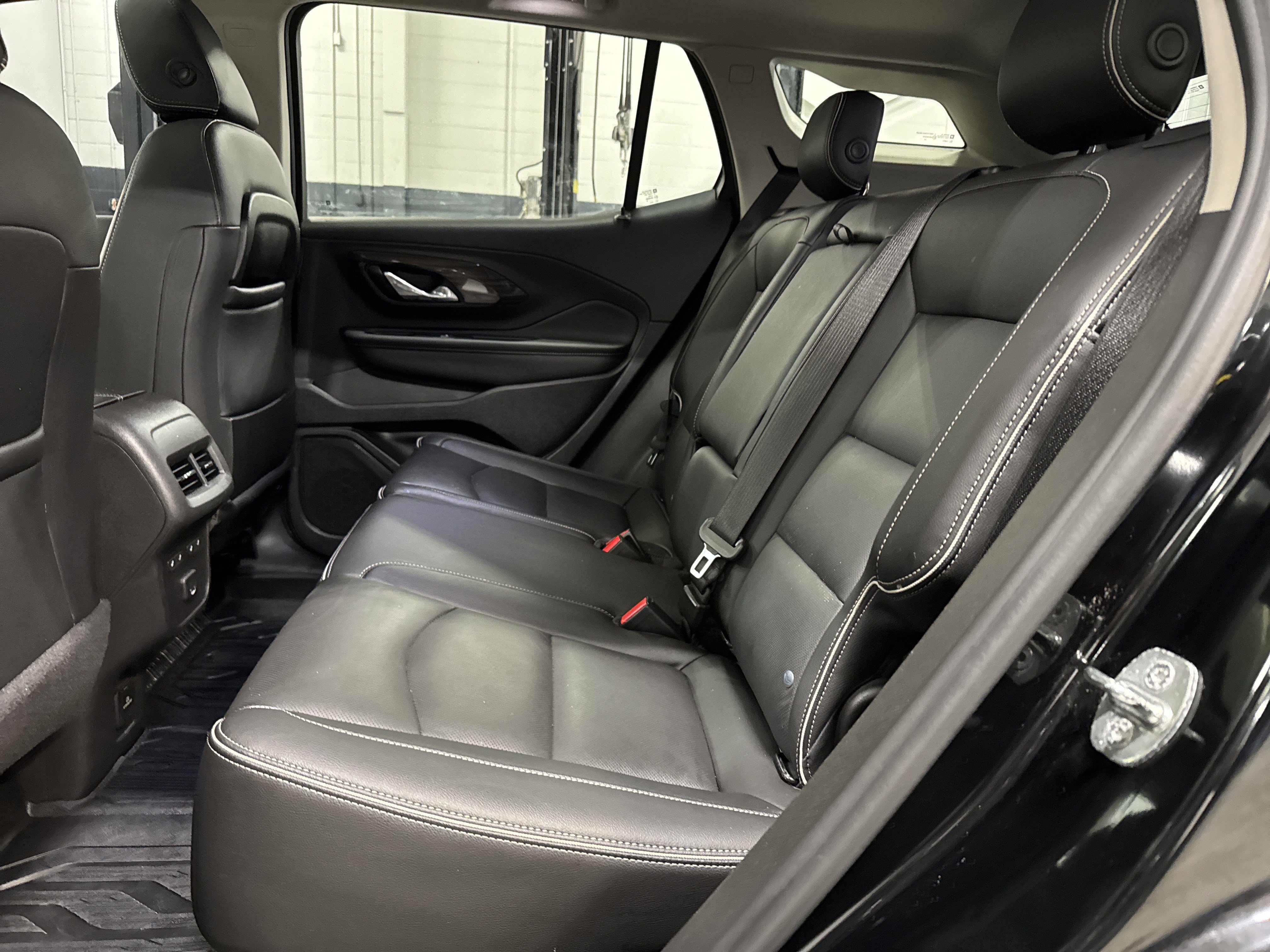 Used 2020 GMC Terrain Denali w/ Denali Premium Package image 30