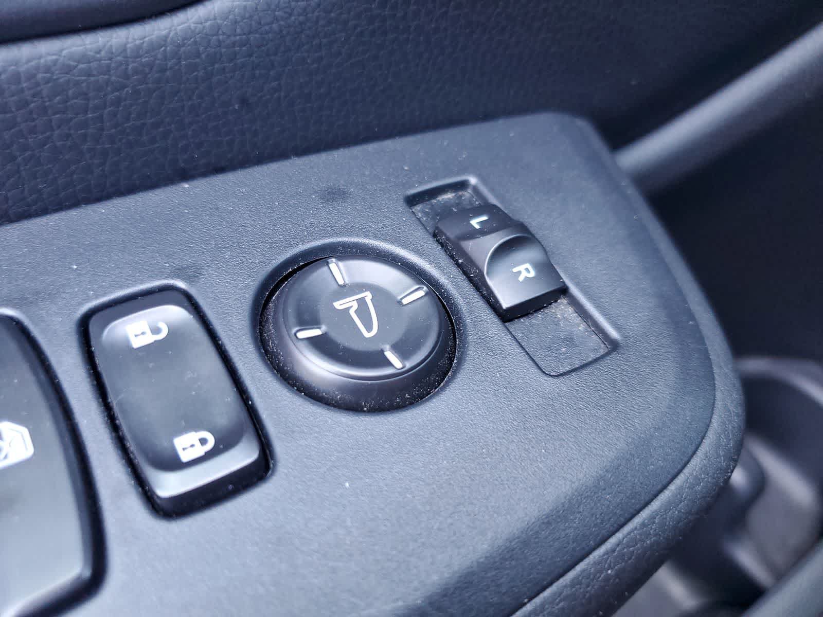 Used 2023 Honda Pilot Touring image 25