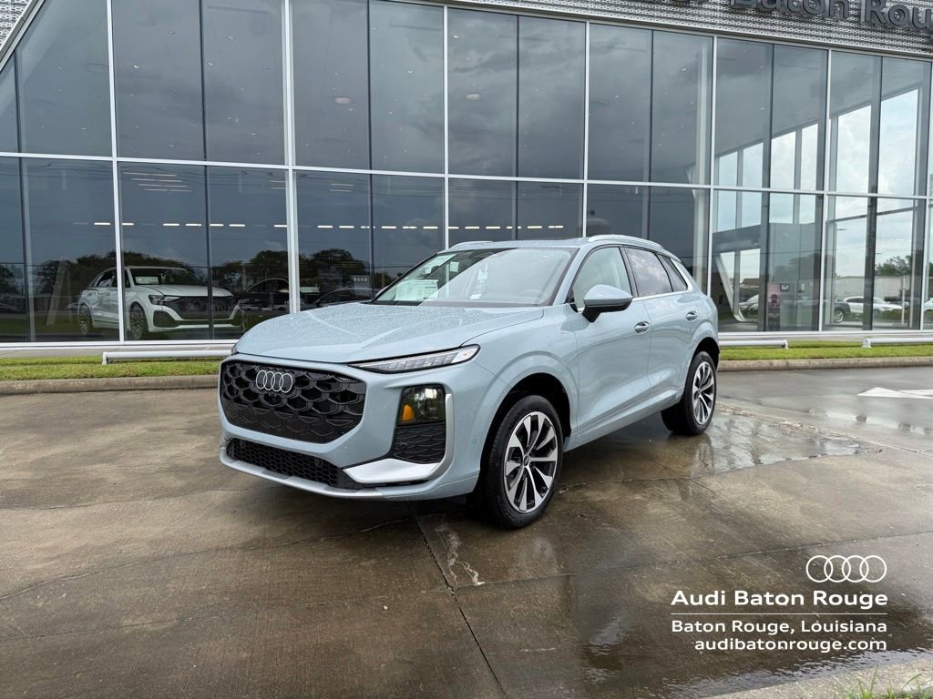 New 2026 Audi Q3 quattro 2.0T AWD/4WD image 1