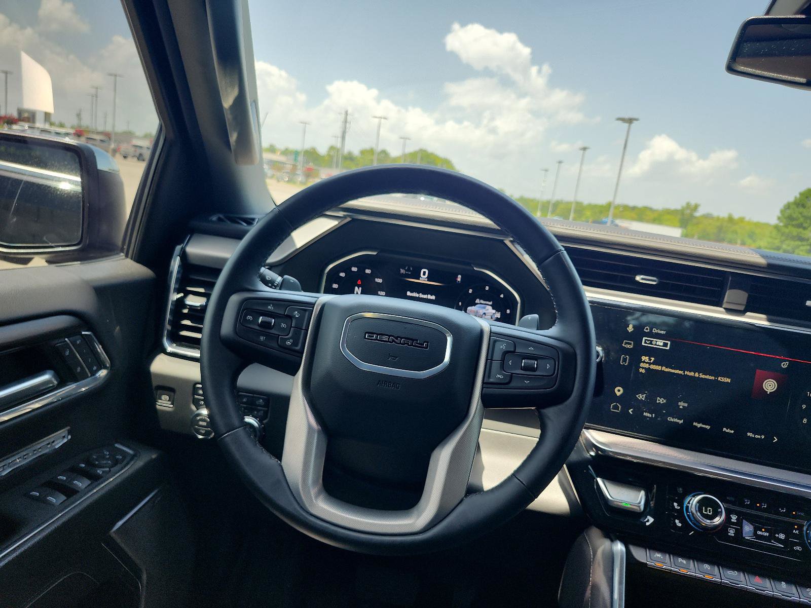 Certified 2024 GMC Sierra 1500 Denali AWD/4WD image 17