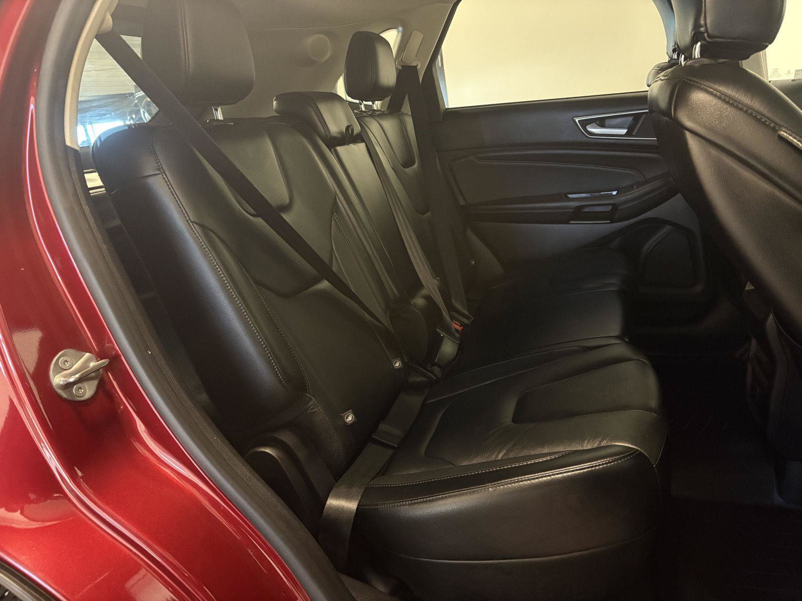 Used 2015 Ford Edge Titanium AWD/4WD image 41