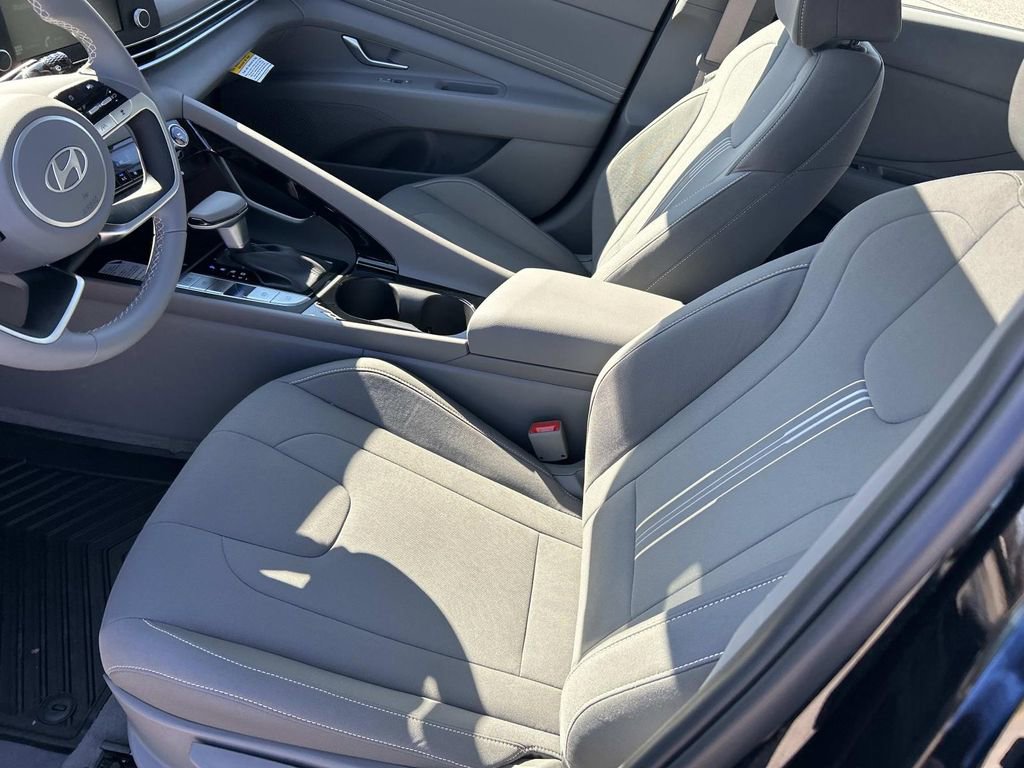 New 2026 Hyundai Elantra SEL Sport image 14