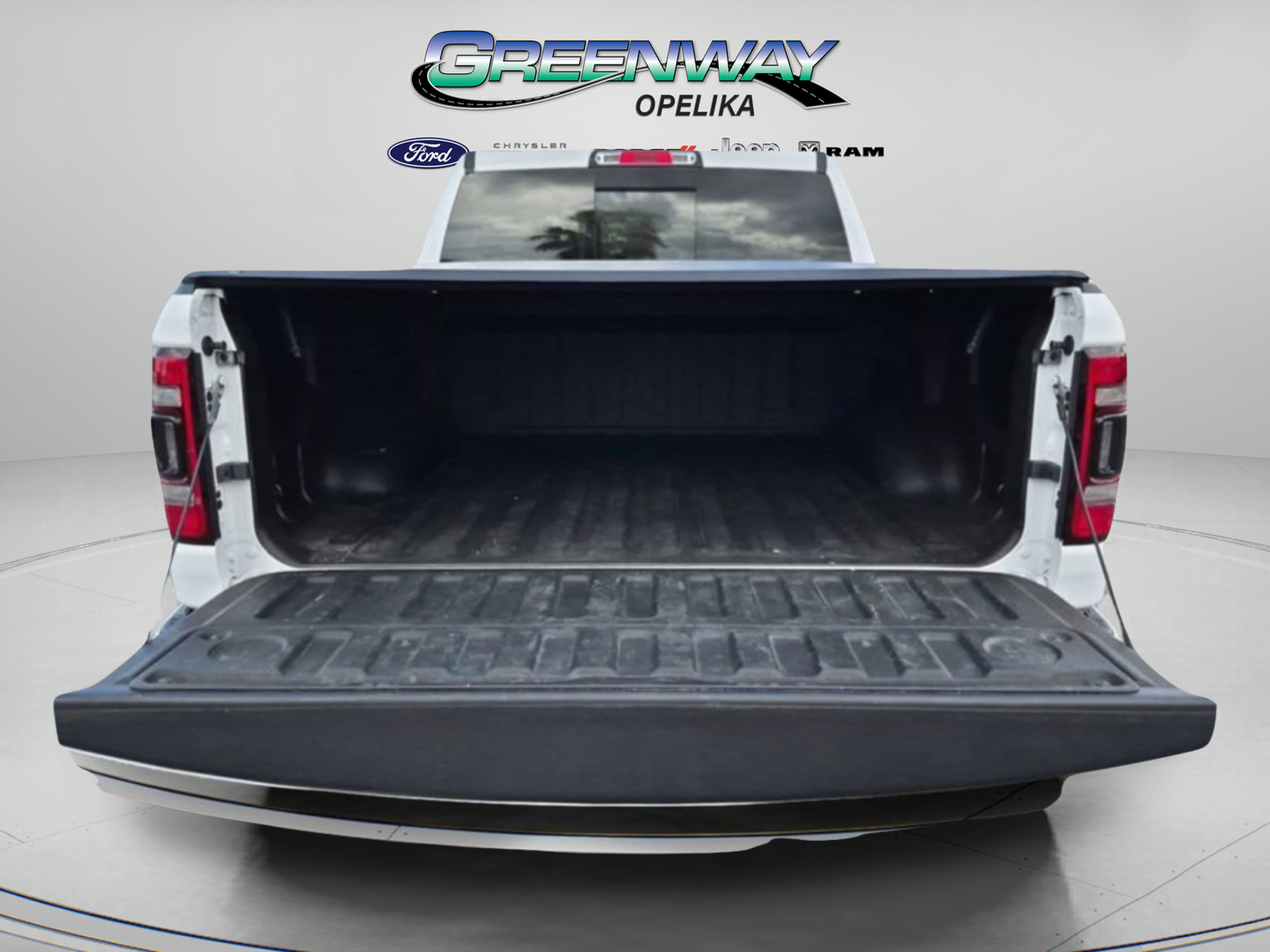 Used 2023 RAM 1500 Big Horn AWD/4WD image 6