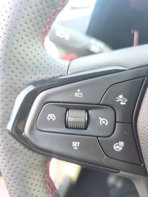 New 2026 Chevrolet Trax RS w/ Driver Confidence Package FWD image 21