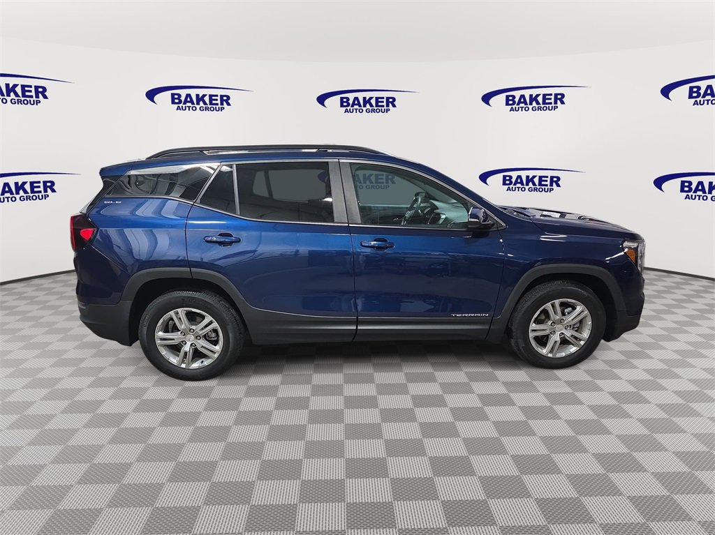 Certified 2023 GMC Terrain SLE w/ Driver Convenience Package image 4