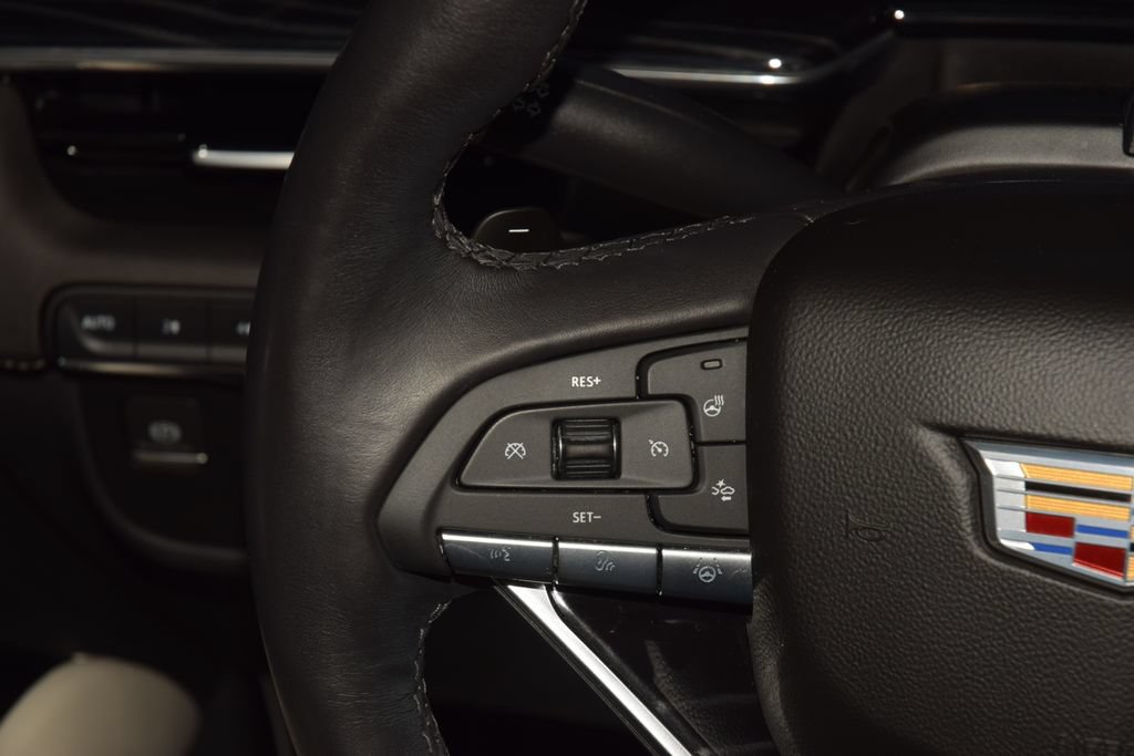 Used 2023 Cadillac Escalade Sport w/ LPO, ONYX Package AWD/4WD image 41