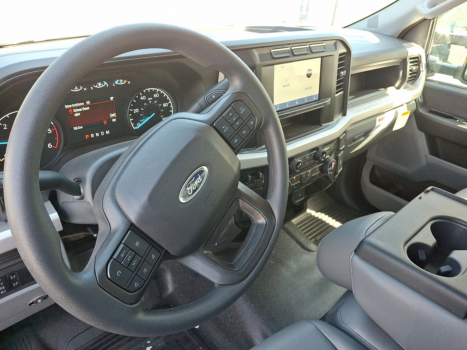 Used 2024 Ford F550 2WD Regular Cab Super Duty image 13
